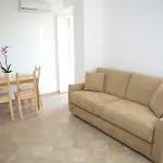 Lemon Flats 4*