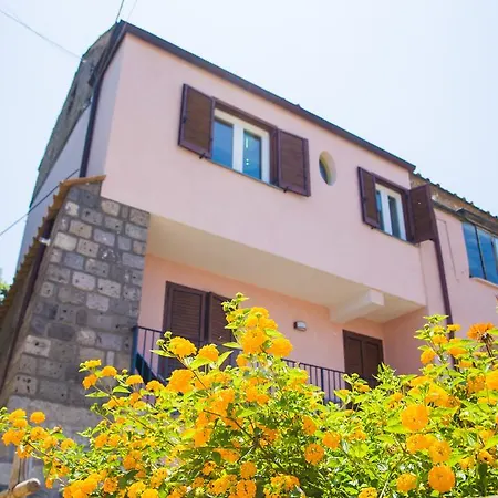 Bed & Breakfast Lemon Flats