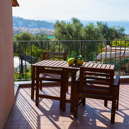 Bed & Breakfast Lemon Flats 4*