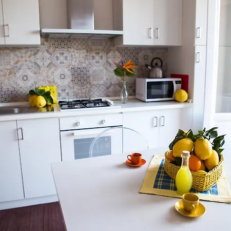 Lemon Flats Bed & Breakfast 4*