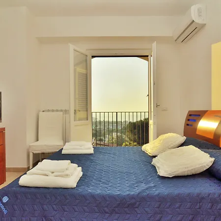 Bed & Breakfast Lemon Flats 4*